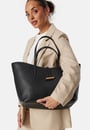 penne-tote-black