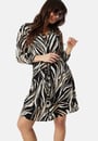 damina-7-8-aop-dress-black-aop-alana-print