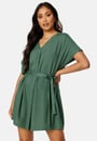 beauty-sl-tunic-laurel-wreath