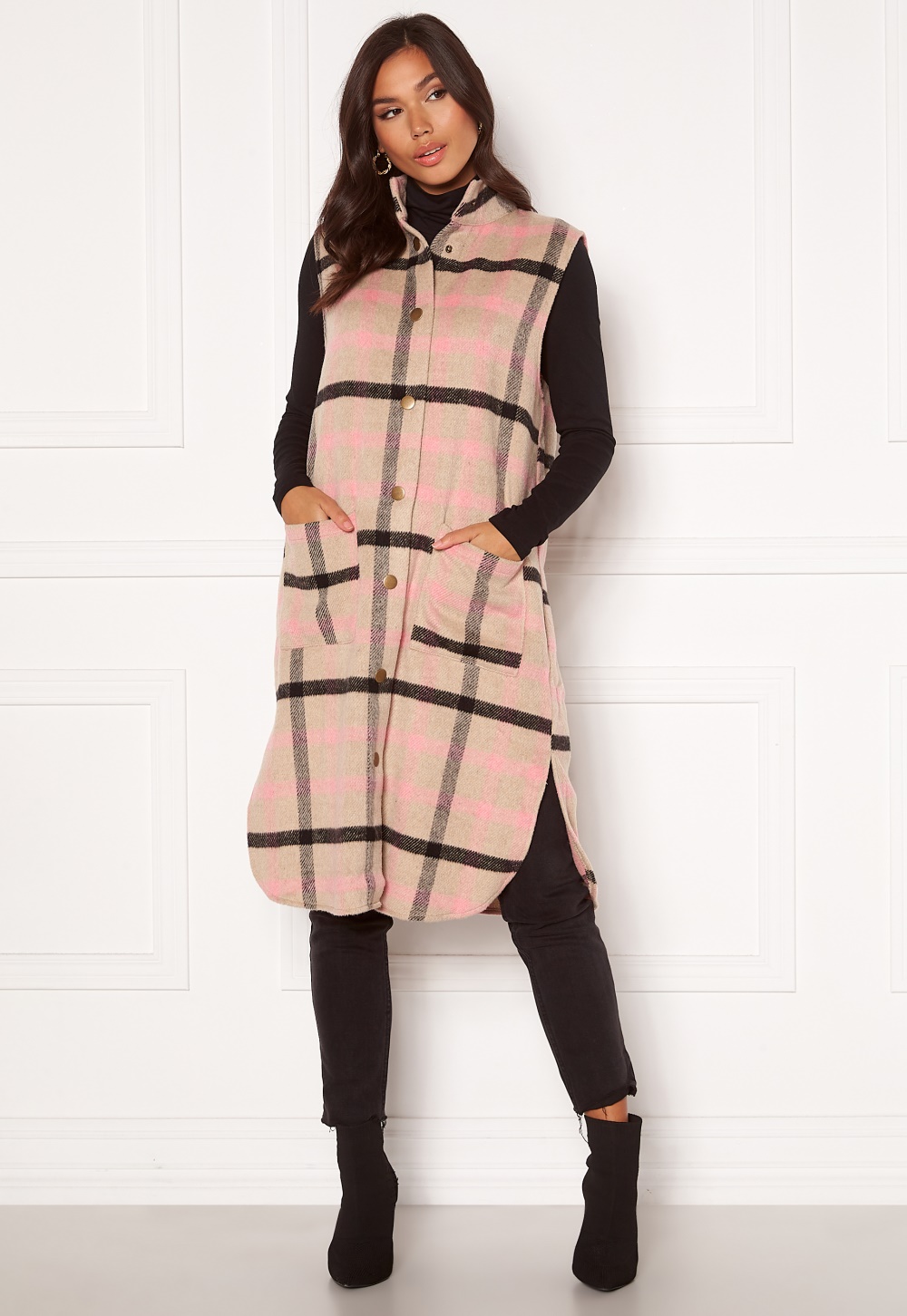 Sisters Point Elvo Vest 206 Sand/Pink check