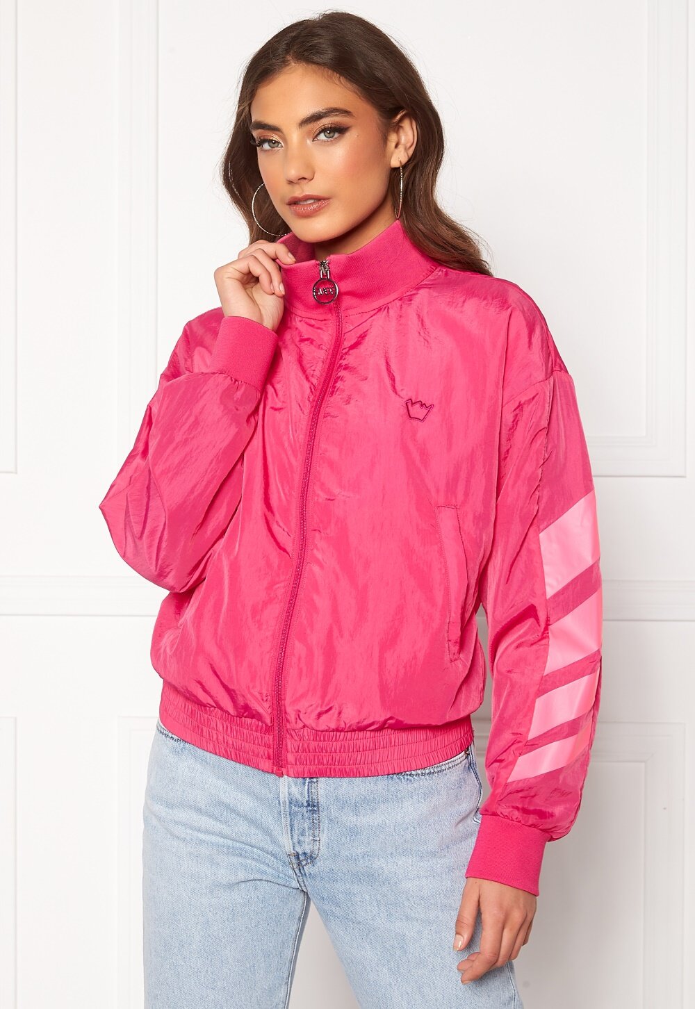 Svea W. Windbreaker Jacket 533 Bright Pink