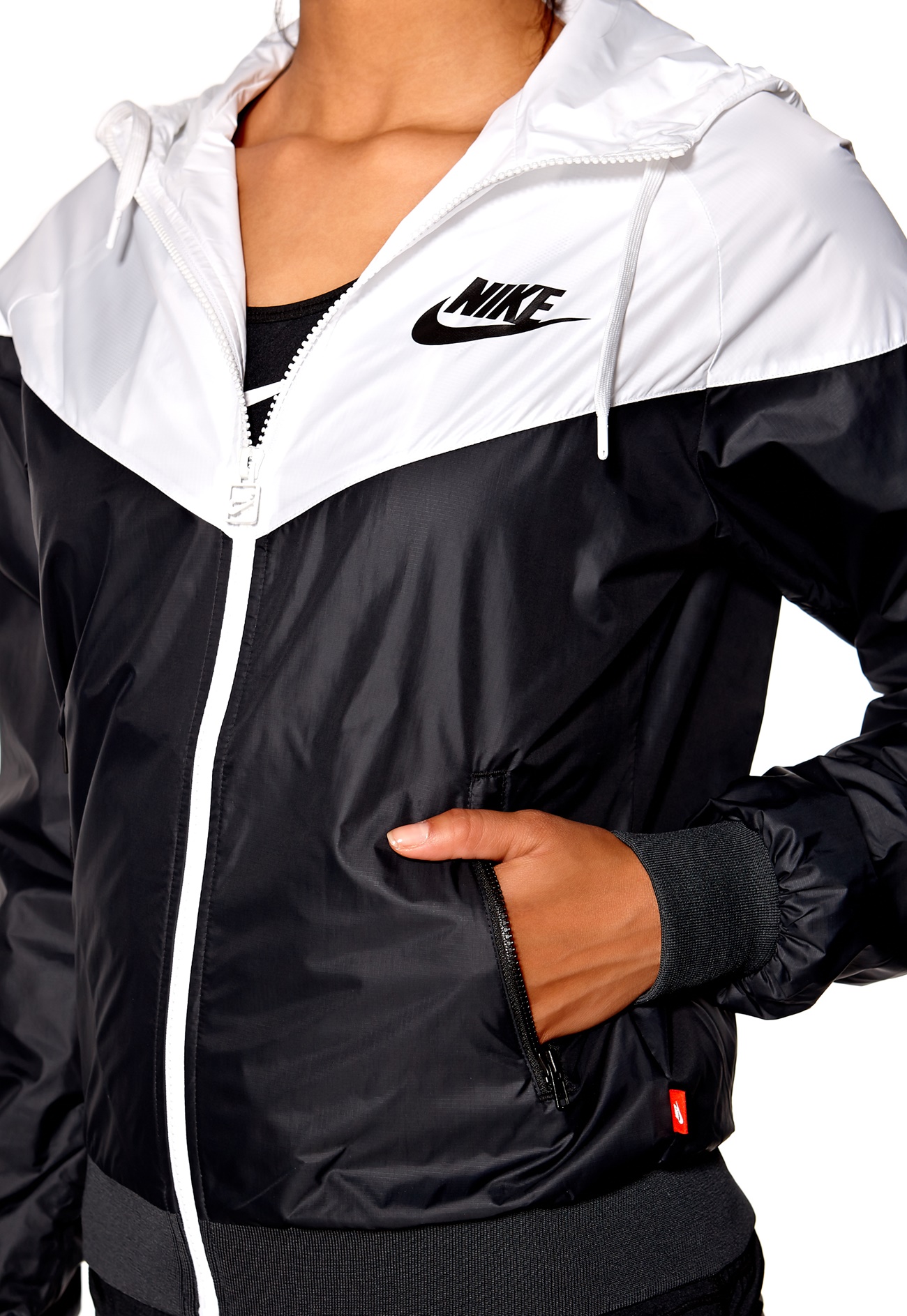 Nike Windrunner Jacket 011 Black/White - Bubbleroom