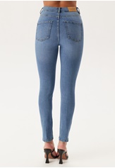 high-ankle-superstretch-jeans-2