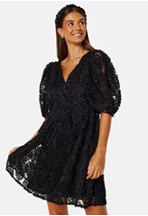 3d-puff-sleeve-dress-black