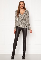 zelda-wrap-top-light-beige-black