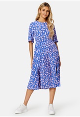 eloise-pleated-dress-blue-patterned