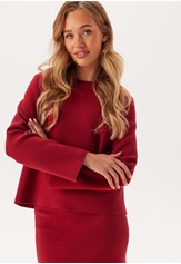 objeynard-square-sleeve-o-neck-red-dahlia-detail-col