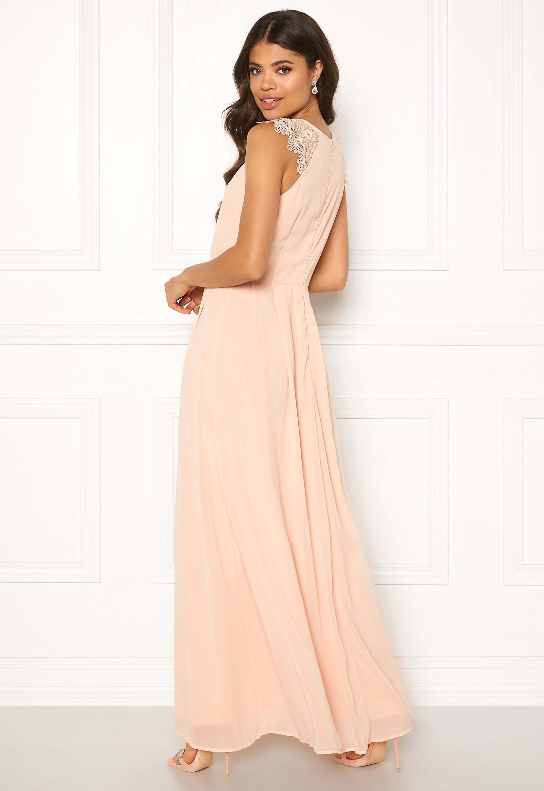 maxi nude