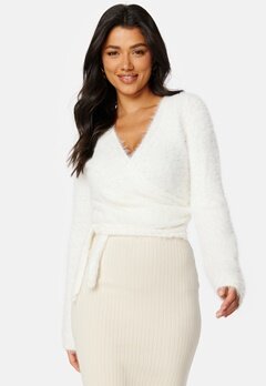 BUBBLEROOM Rachell fluffy knitted wrap top Offwhite bubbleroom.se