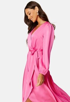FOREVER NEW Marilyn Satin Wrap Midi Dress Cosmo Pink bubbleroom.se