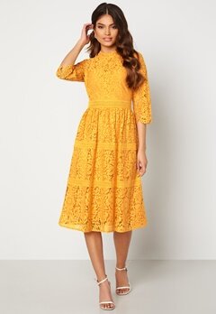 Happy Holly Madison lace dress Yellow bubbleroom.se