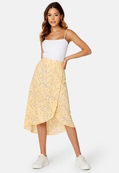 Happy Holly Ria high low skirt Light yellow / Patterned bubbleroom.se