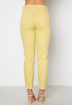 ONLY Emily HW Straight Jeans Lemon Meringue bubbleroom.se