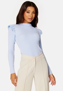 ONLY Sia Sally Ruffle LS Pullover Cashmere Blue bubbleroom.se