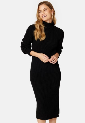 Läs mer om BUBBLEROOM Amira knitted slit dress Black XS