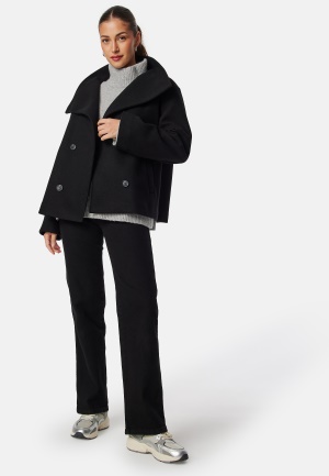 Läs mer om BUBBLEROOM Ava High Neck Short Coat Black 34