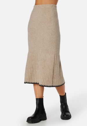 Läs mer om BUBBLEROOM Elora Knitted Skirt Beige melange XL