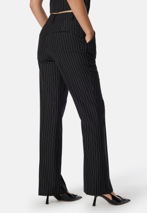 Läs mer om BUBBLEROOM Flared Suit Pants Black/White 34