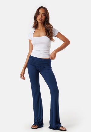 Läs mer om BUBBLEROOM Fold Over Flared Trousers Navy XS