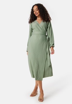 Läs mer om BUBBLEROOM Pleated Wrap Midi Dress Green XS