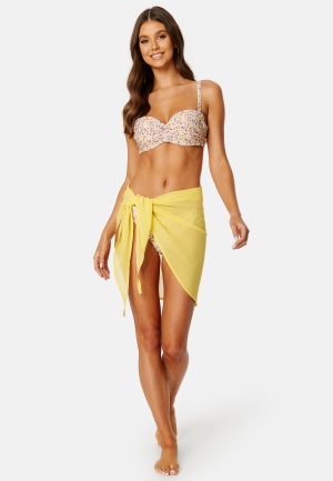 Läs mer om BUBBLEROOM Mia short sarong Yellow One size