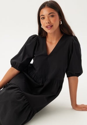 Läs mer om BUBBLEROOM Midi Puff Sleeve Dress Black L