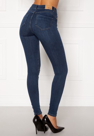 Läs mer om BUBBLEROOM Miranda Push-up jeans Medium blue 34
