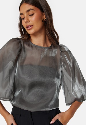 Läs mer om BUBBLEROOM Shimmer Blouse Grey L