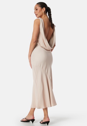 Läs mer om Bubbleroom Occasion CC Low back Dress Champagne L