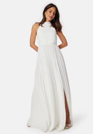 Läs mer om Bubbleroom Occasion Pleated Wedding Gown White 46