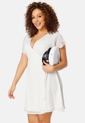 Läs mer om Bubbleroom Occasion Grienne Wrap Dress White XL