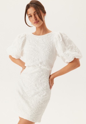 Läs mer om Bubbleroom Occasion Jacquard Bow Short Dress White L