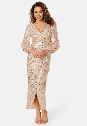 Läs mer om Bubbleroom Occasion Lycindre Beaded Gown Champagne 34