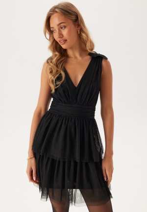 Läs mer om Bubbleroom Occasion Tulle Frill Short Dress Black 38