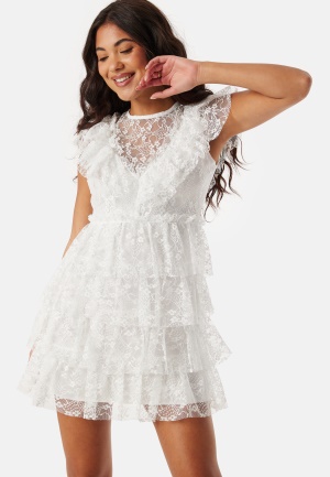Läs mer om Bubbleroom Occasion Lace Frill Short Dress White M