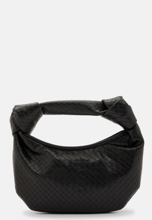 Läs mer om BUBBLEROOM Paulina knot bag Black One size