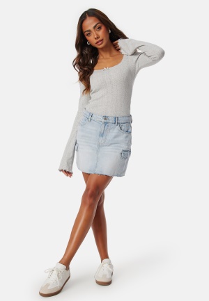 Läs mer om BUBBLEROOM Short Cargo Denim Skirt 40