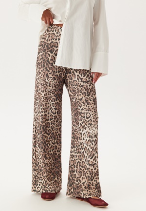 Läs mer om BUBBLEROOM Soft Wide Trousers Leopard M