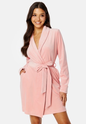 Billede af BUBBLEROOM Vania velour robe Dusty pink XL