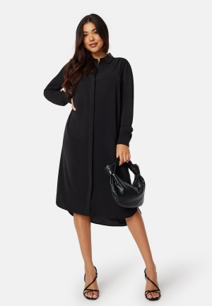 Läs mer om BUBBLEROOM Matilde Shirt Dress Black L