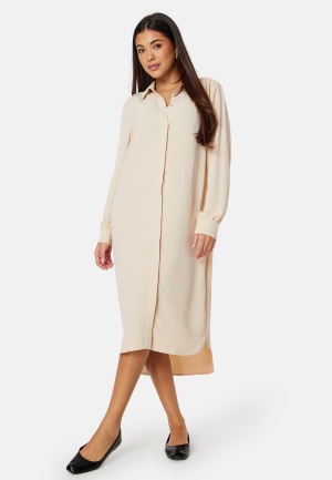 Läs mer om BUBBLEROOM Matilde Shirt Dress Light beige XS