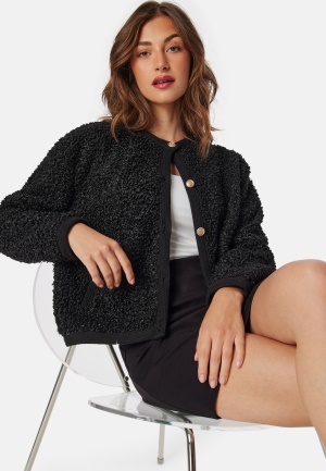 Läs mer om BUBBLEROOM Soft Short Jacket Black L