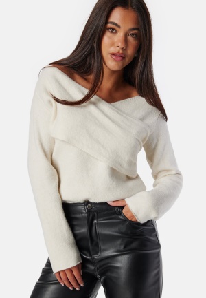 Läs mer om BUBBLEROOM Knitted Sweater Offwhite M