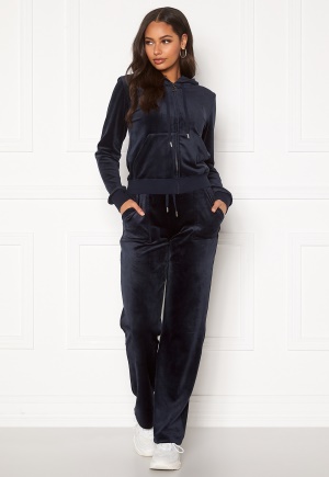 Läs mer om Juicy Couture Del Ray Classic Velour Pant Night Sky L