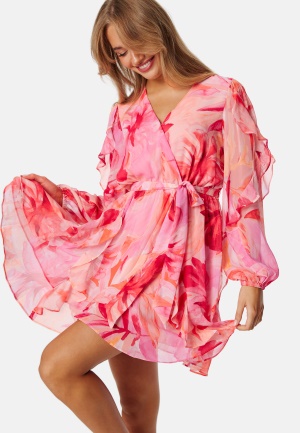 Läs mer om FOREVER NEW Cinzia Ruffle Mini Dress Pink/Orange 38