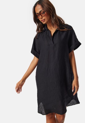 Läs mer om GANT Rel SS Linen Caftan Black 38