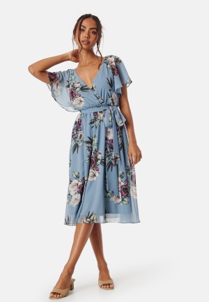 Läs mer om Goddiva Flutter Floral Midi Dress Air Force Blue XS (UK8)