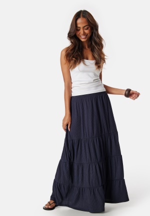 Läs mer om Happy Holly Flounce Maxi Skirt Dark blue 40/42