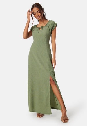 Läs mer om Happy Holly Structure Maxi Slit Dress Dusty green 32/34