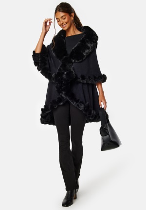 Läs mer om Hollies Wednesday Cape 299 Black One size